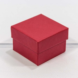Коробка Квадратная 5,5*5,5*3,5 "Ромбики" Красный 1/24 1/360 Арт: 61255/1