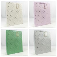 Пакет подарочный с тиснением "Сердечки" (микс 2) 31*42*12 210г 1/20 1/80 Арт: 000545A